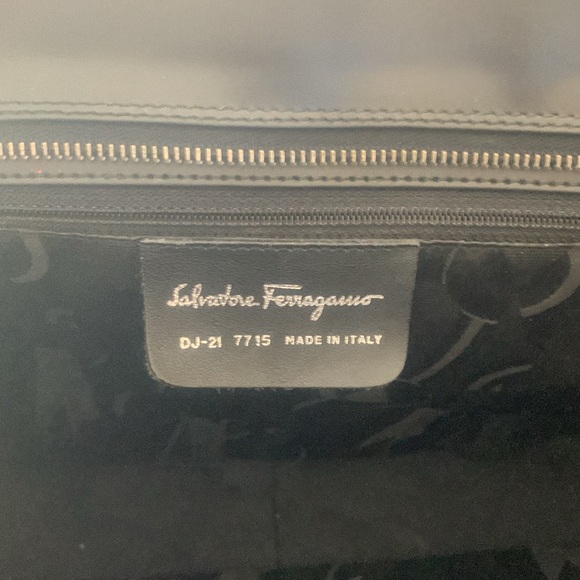 Salvatore Ferragamo shoulder bag - Picture 4 of 9